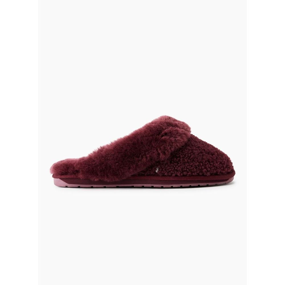 NWT Aritzia Tna Teddy Australian sheepskin slippers Burgundy - Picture 1 of 7